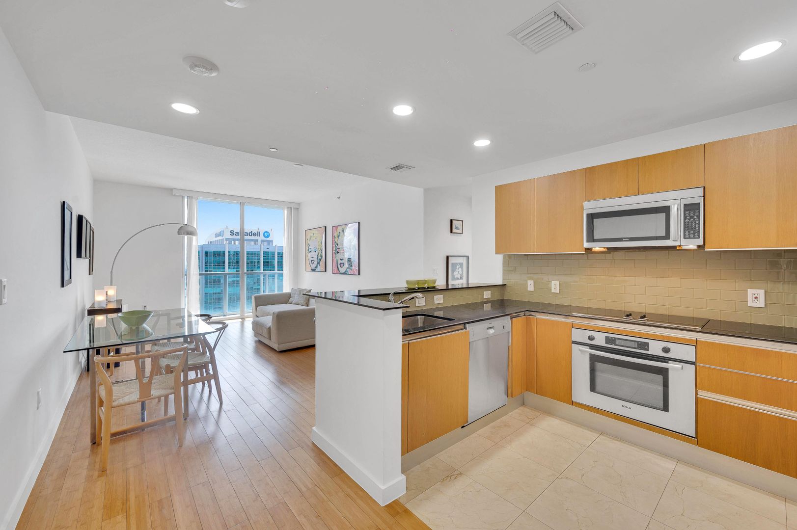 1060 Brickell Ave