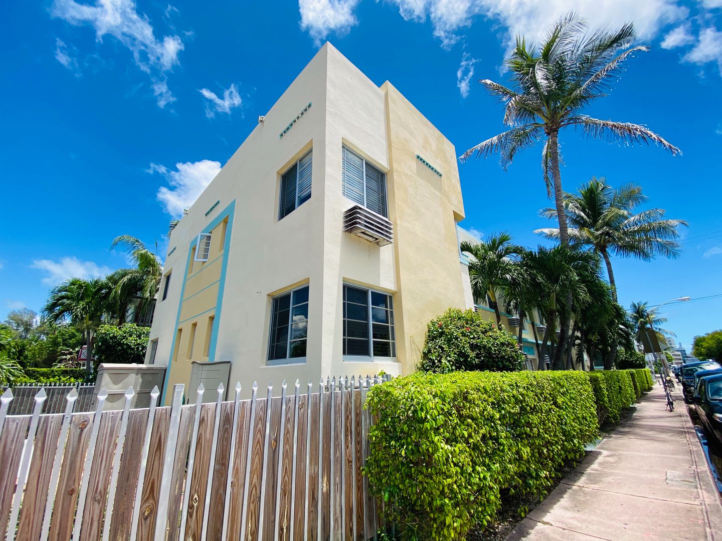 Miami Beach Condo: 639 12th Street,