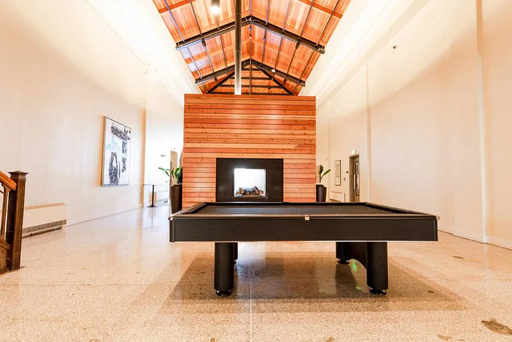 Six Weeks Free!! Spacious Studio – Smart Layout. Historic Charm. Downtown Lifestyle. – photo 1