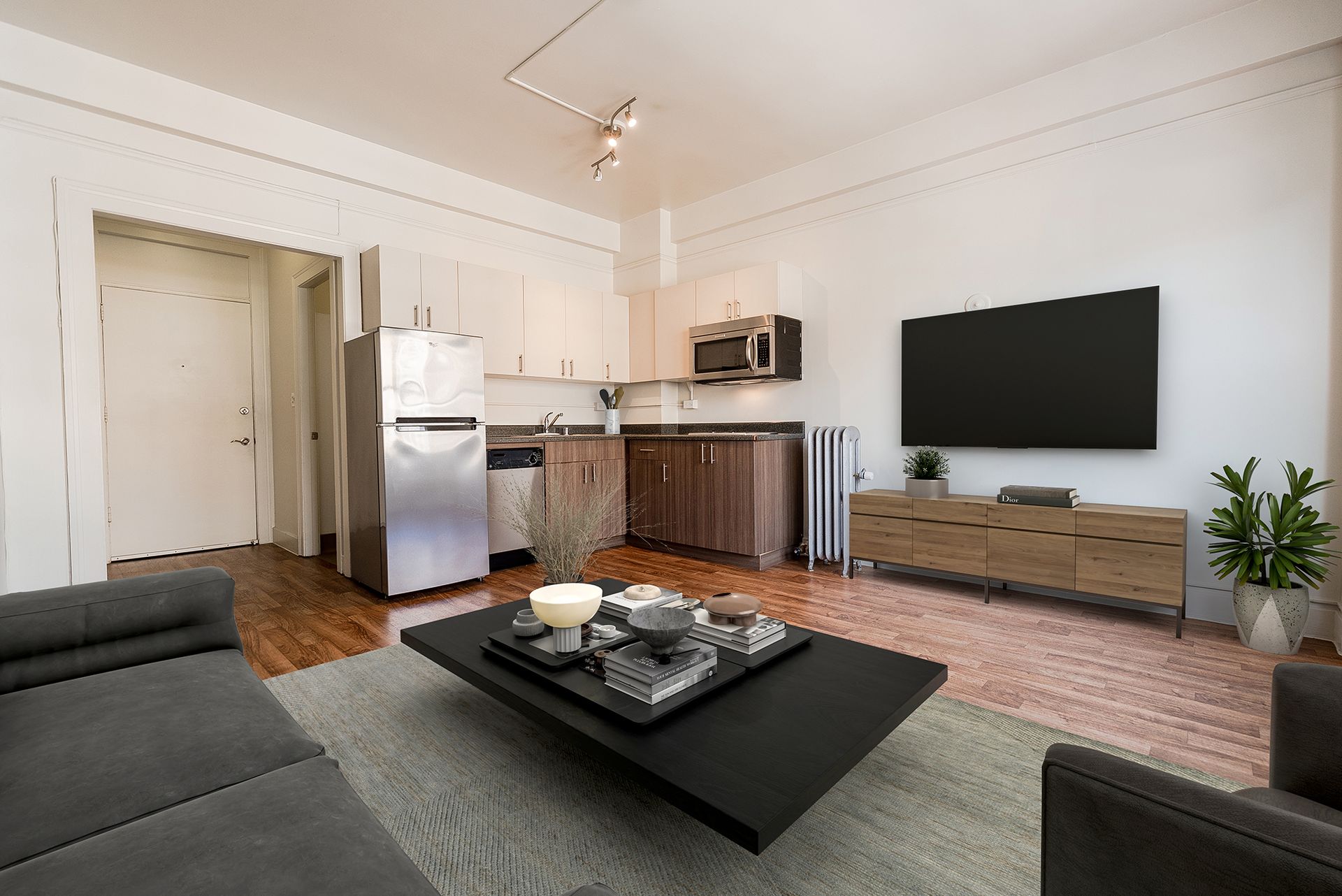 Seattle Apartment: 308 4th Ave S