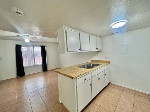Renovated 1 bedroom/1 bath Downstairs unit! MOVE IN READY! $100 Off the First Full month's Rent!