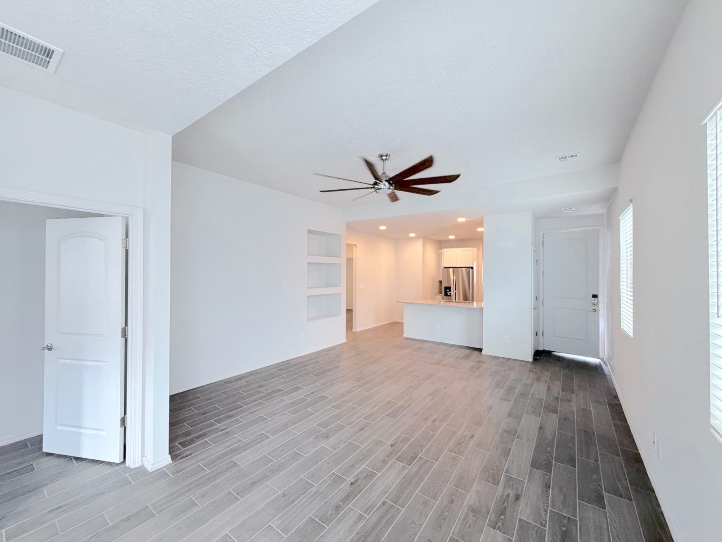Rio Rancho House: 5777 Cosmo