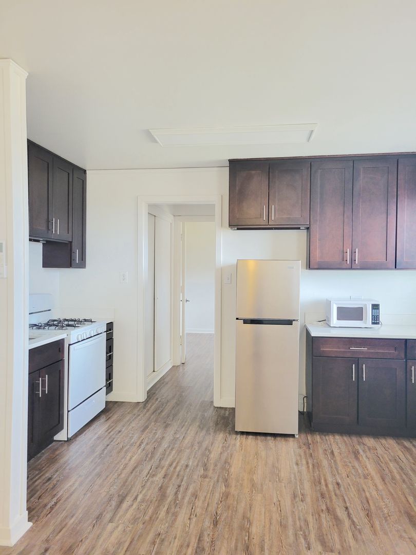 Los Alamos Apartment: 535 Kiva St.