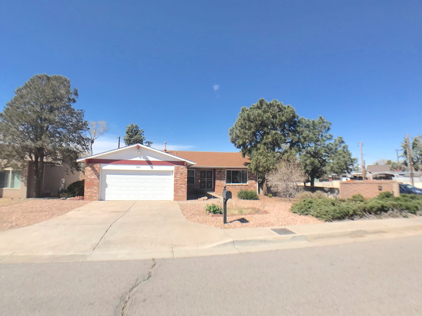 Albuquerque House: 3621 Candlelight Dr NE
