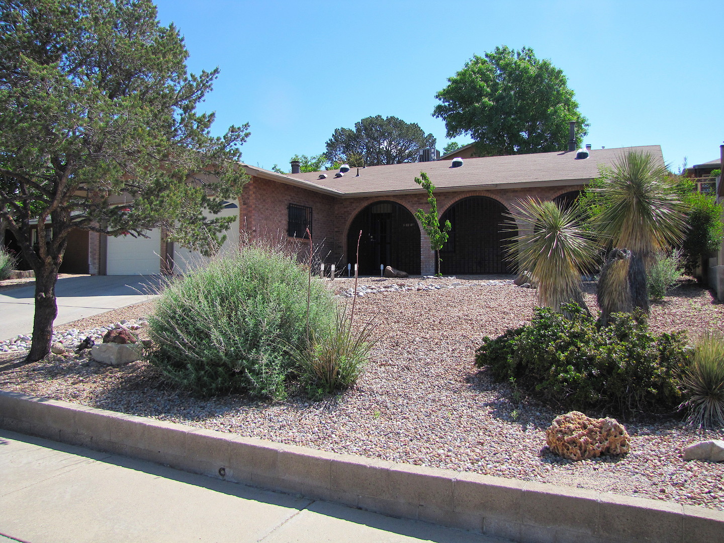 Albuquerque House: 912 Turner Dr NE