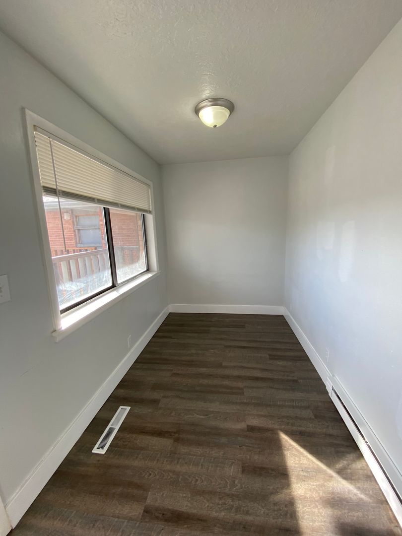 Blackfoot Apartment: 525 W Pacific Street