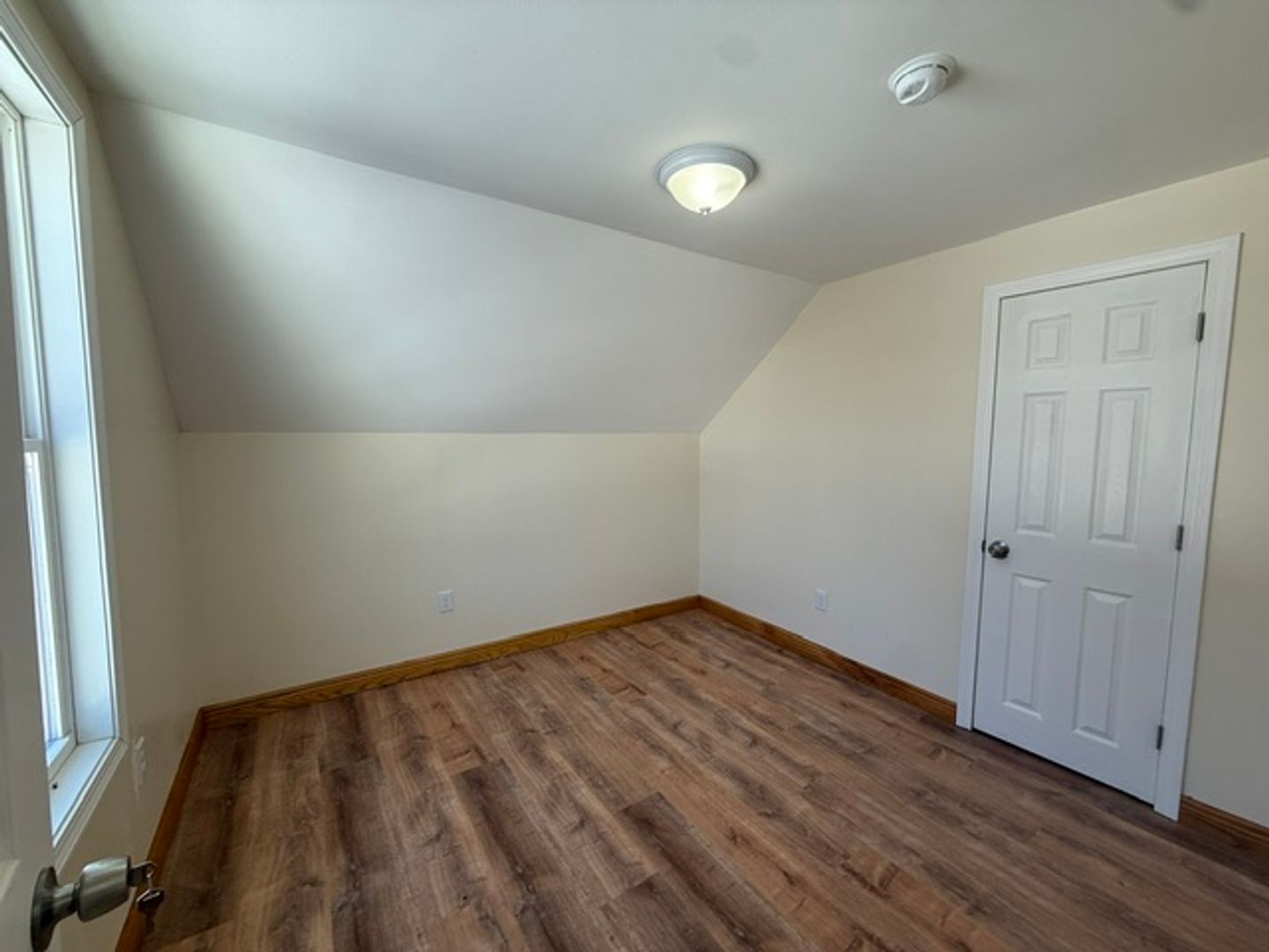 Claremont Apartment: 181 South Street