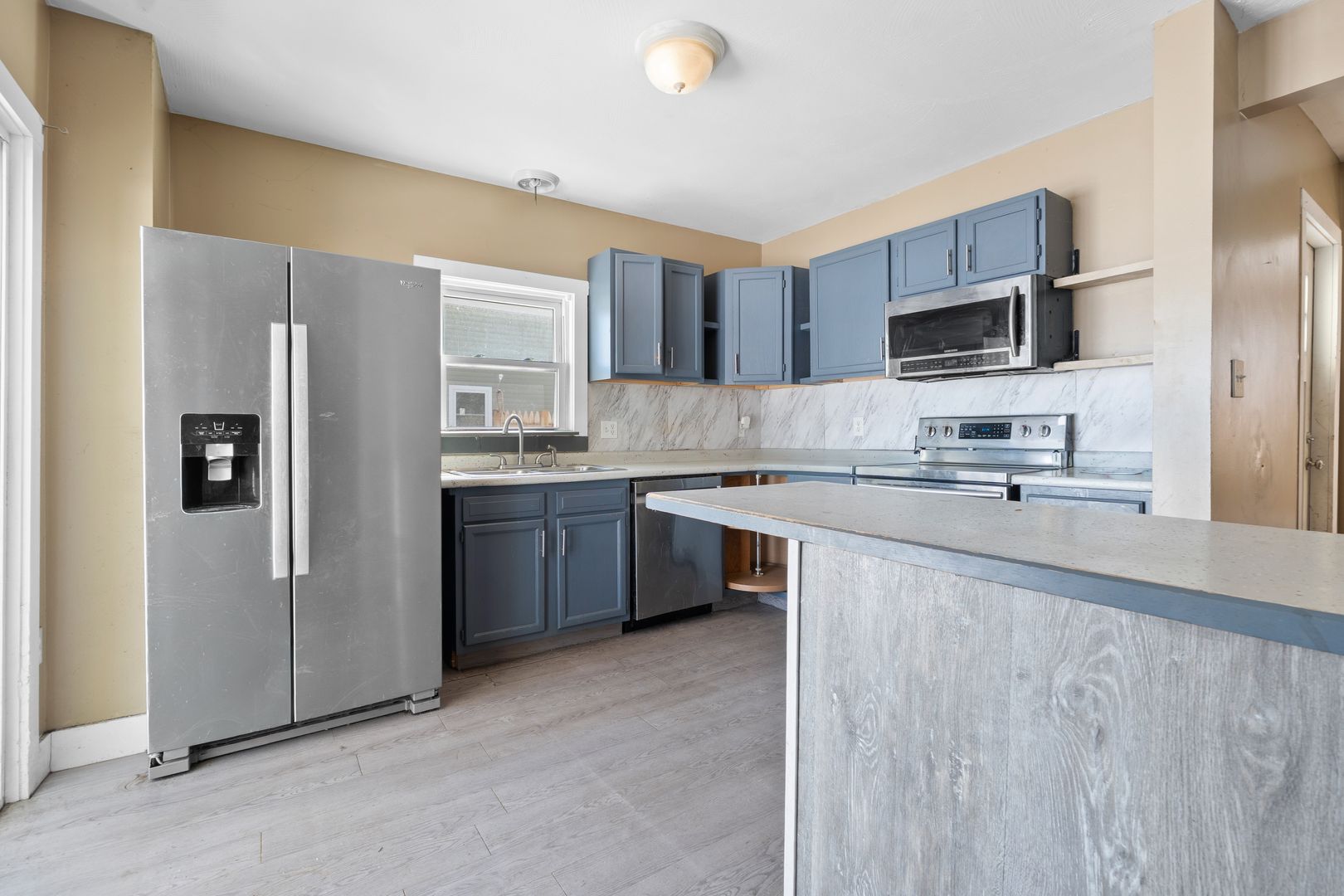 Nashua House: 14 Artillery Lane