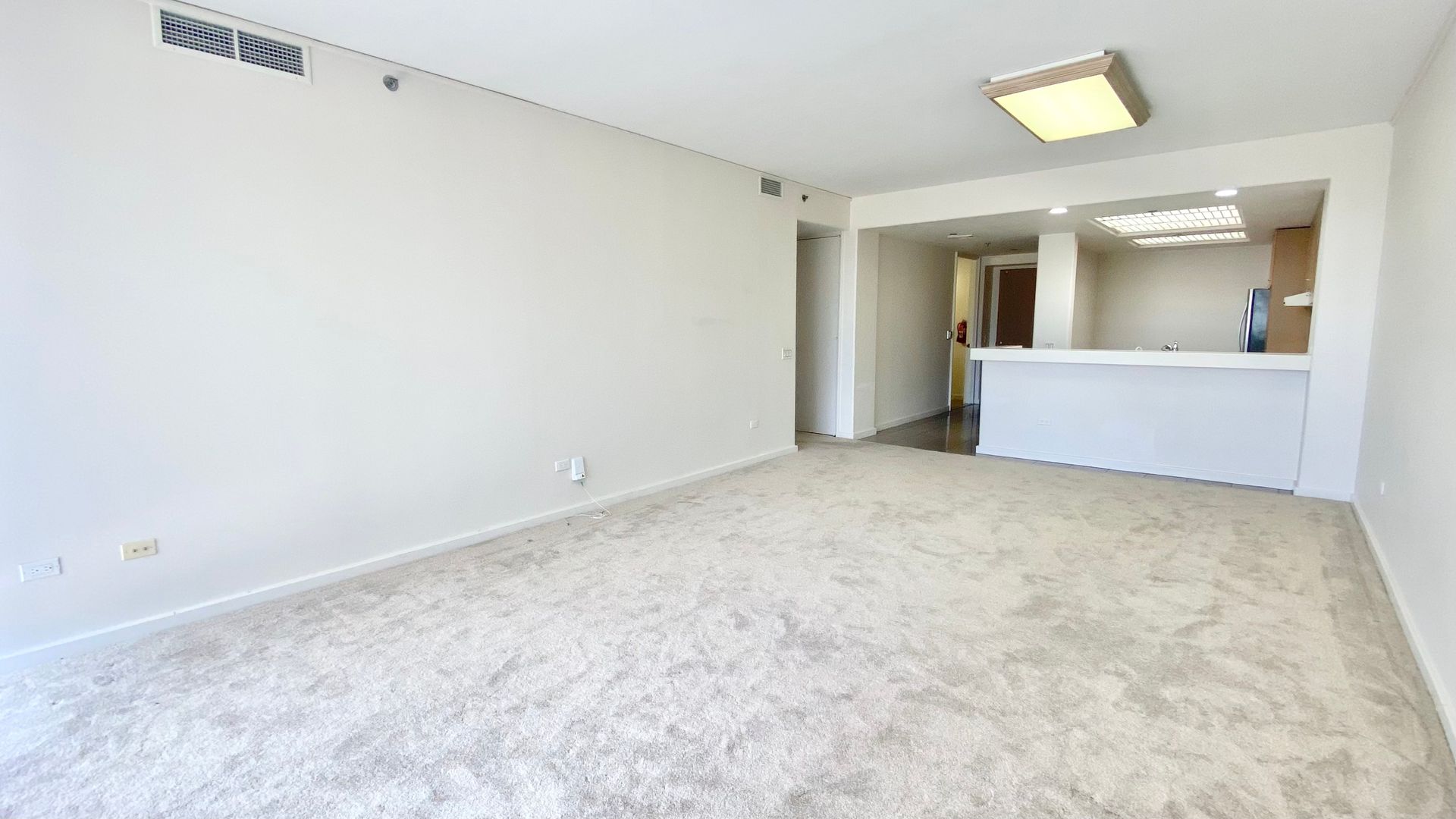 Honolulu House: 1 Keahole Place, #1403