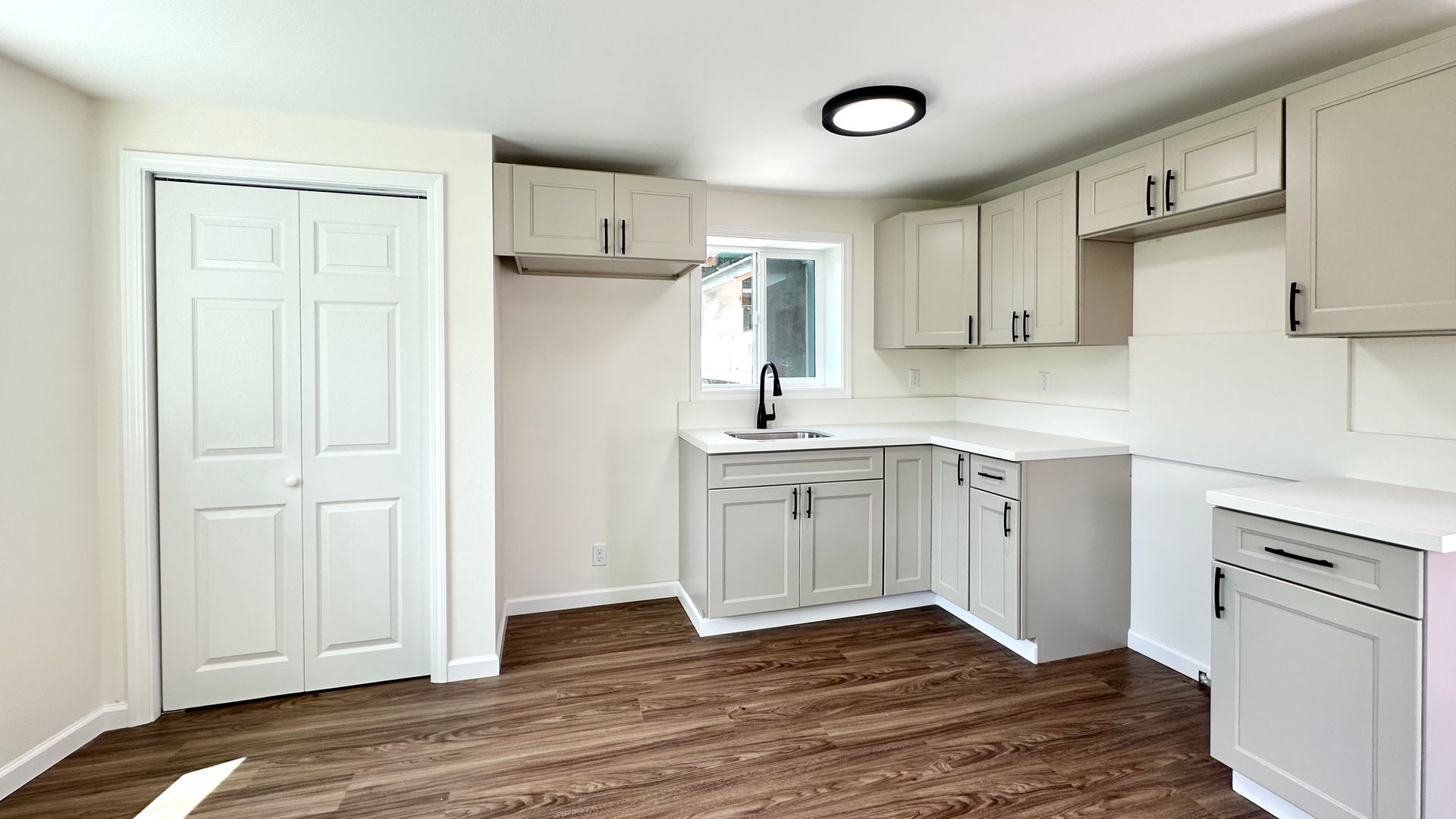 Honolulu Apartment: 1413 Ala Iolani Street