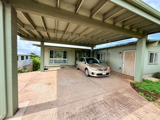 Beautiful Single Family Home, Pet Friendly (3Bedrooms/2Baths) in Makakilo! – photo 1