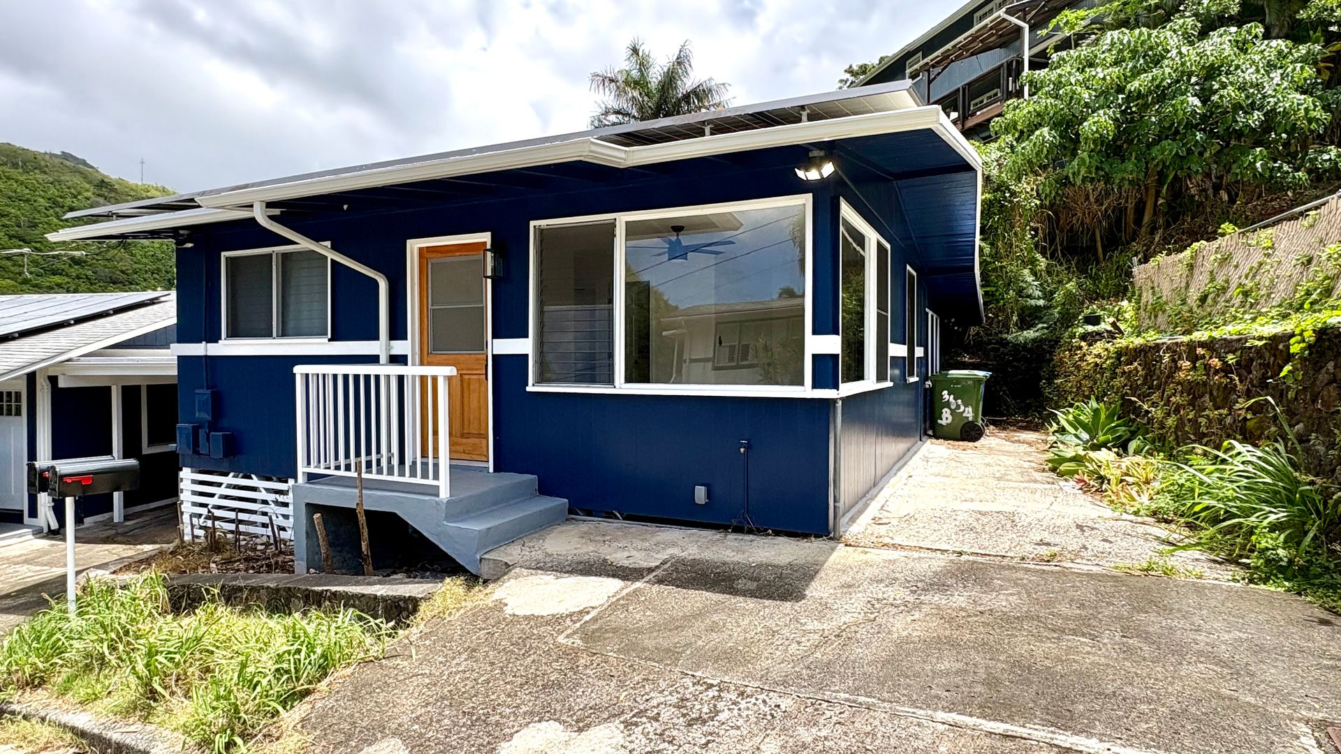 Honolulu House: 3634 Halekipa Place, Unit A