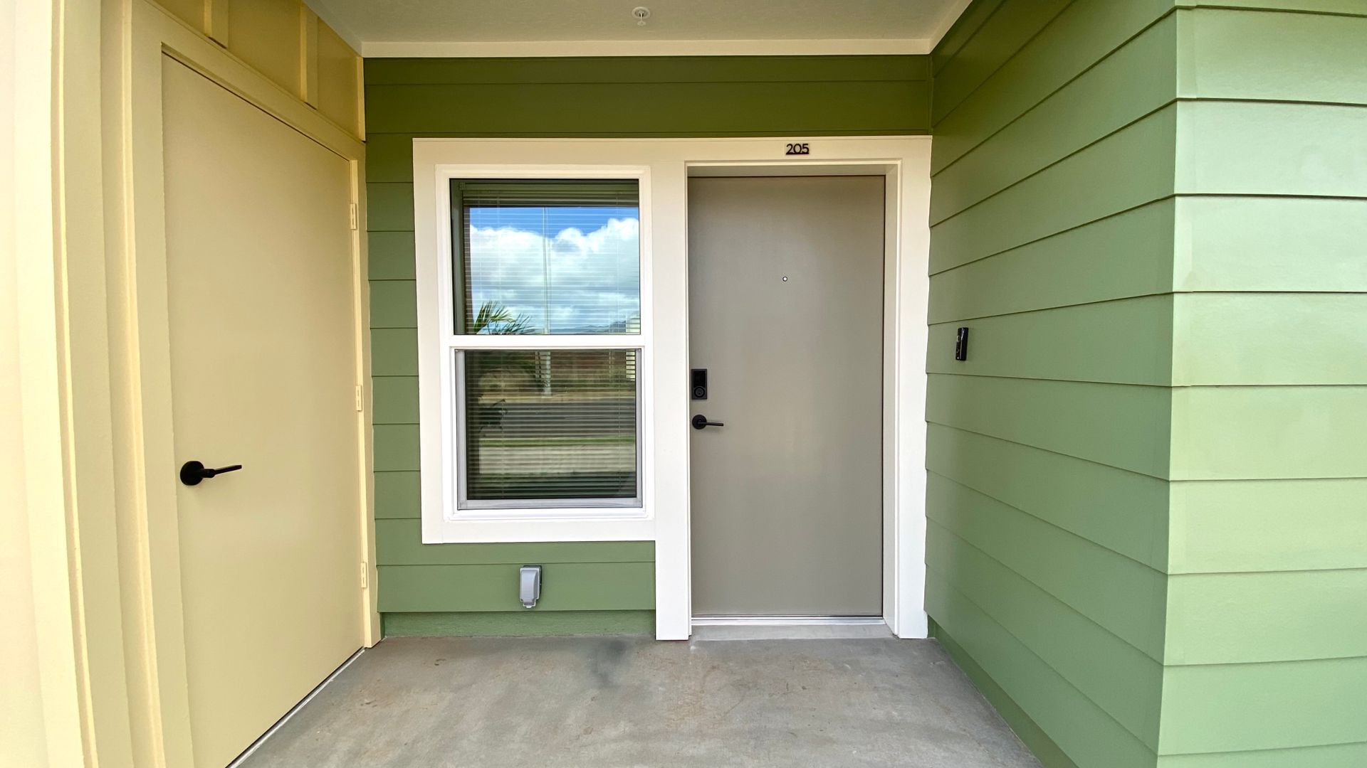 Ewa Beach House: 91-3617 Kamolehonua Street, #205