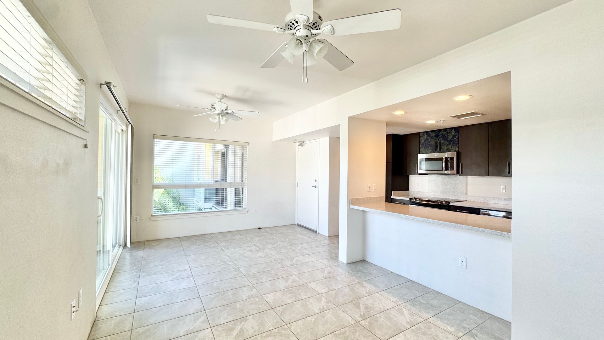 Kailua Condo: 445 Kailua Road #5304