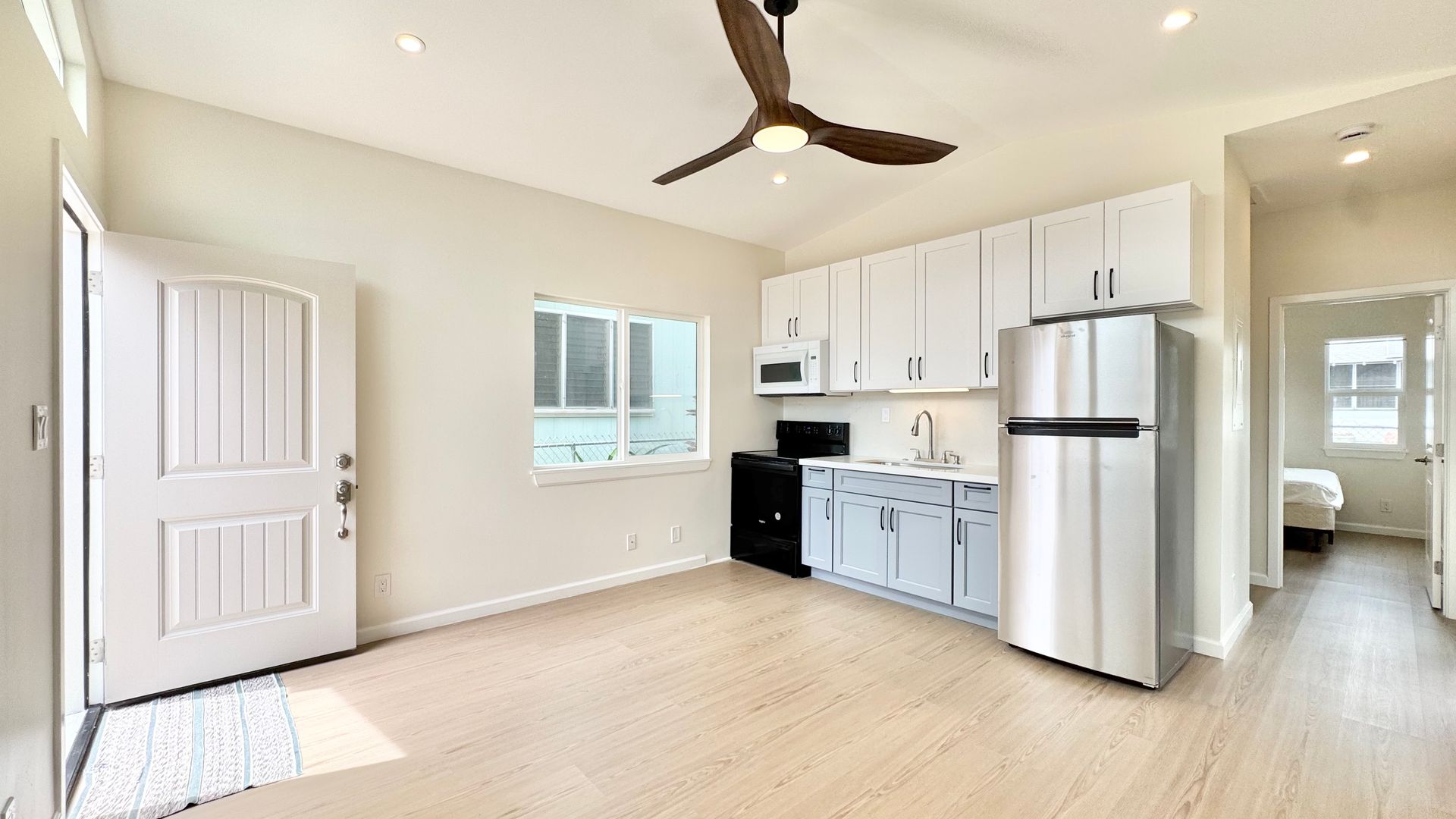 Kailua House: 421 C Olomana Street, Unit A