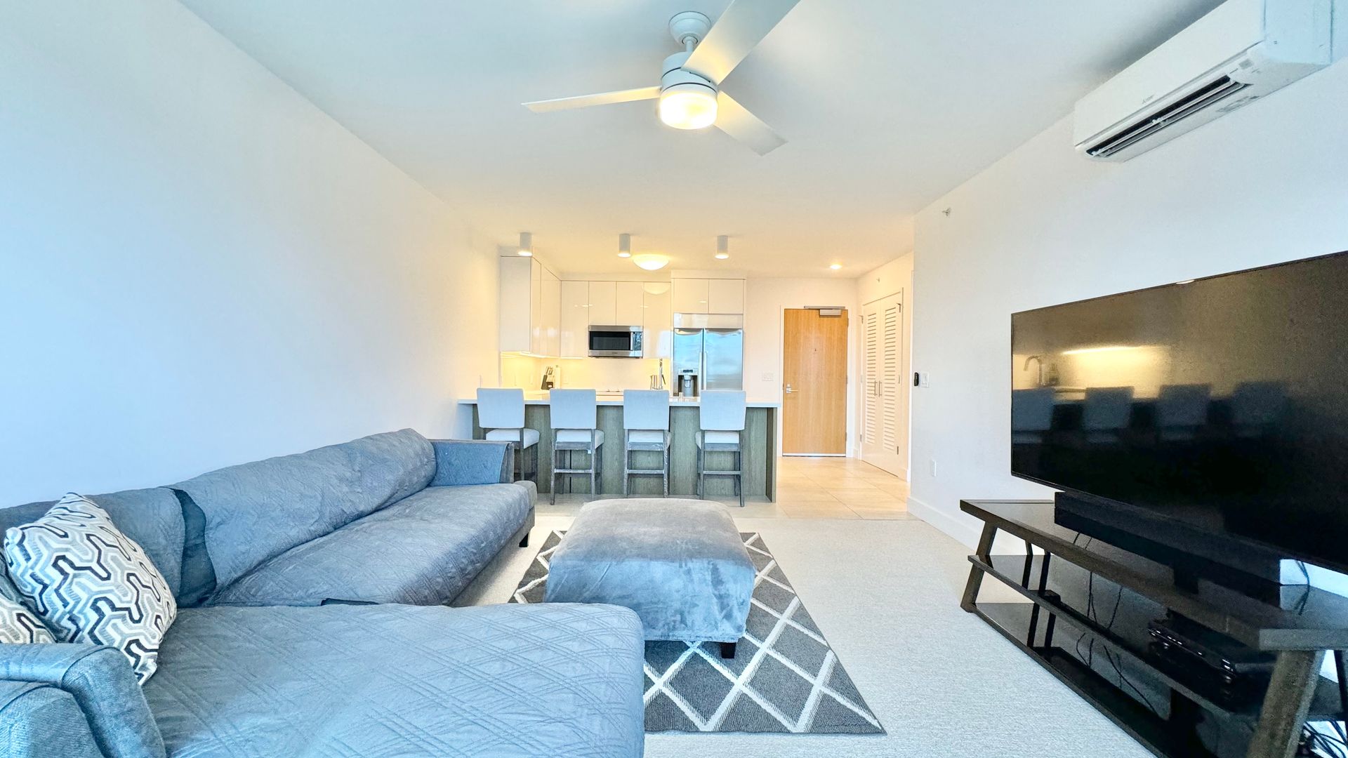 Honolulu Condo: 629 Keeaumoku Street, #1605
