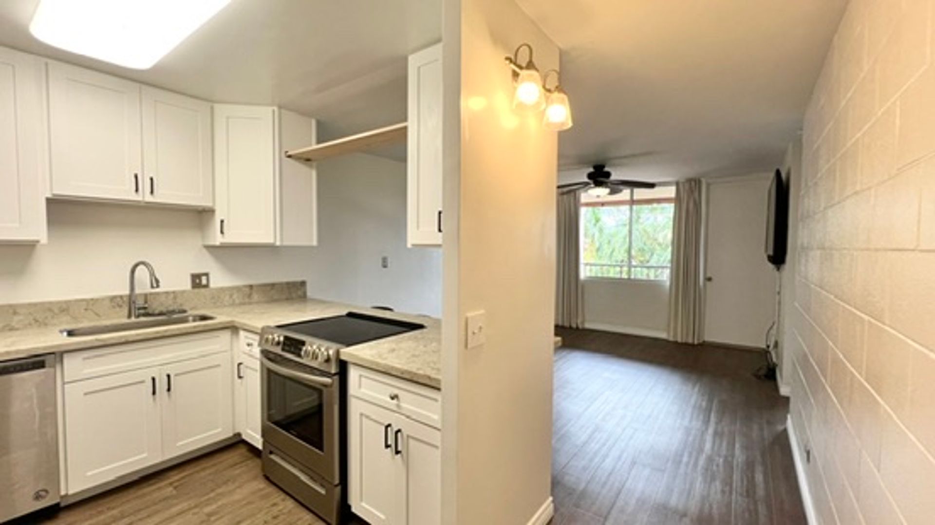 Kaneohe Condo: 46-259 Kahuhipa St. #206B,