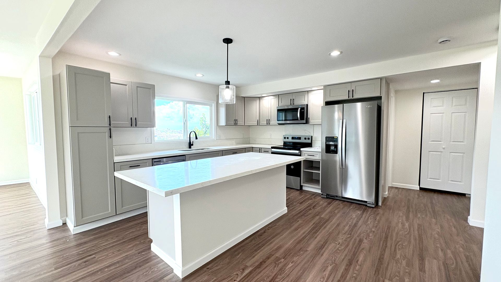 Honolulu Apartment: 1413 Ala Iolani Street