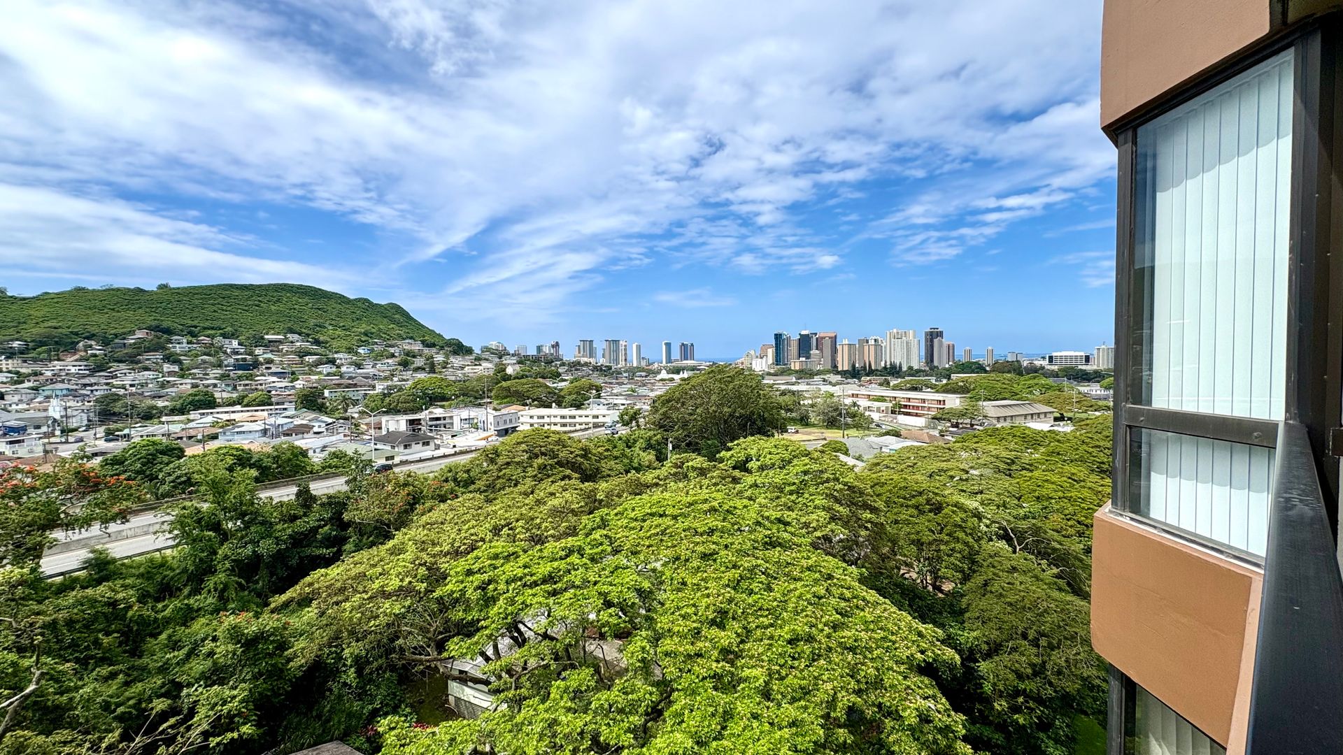 Honolulu House: 55 S Judd Street #1103