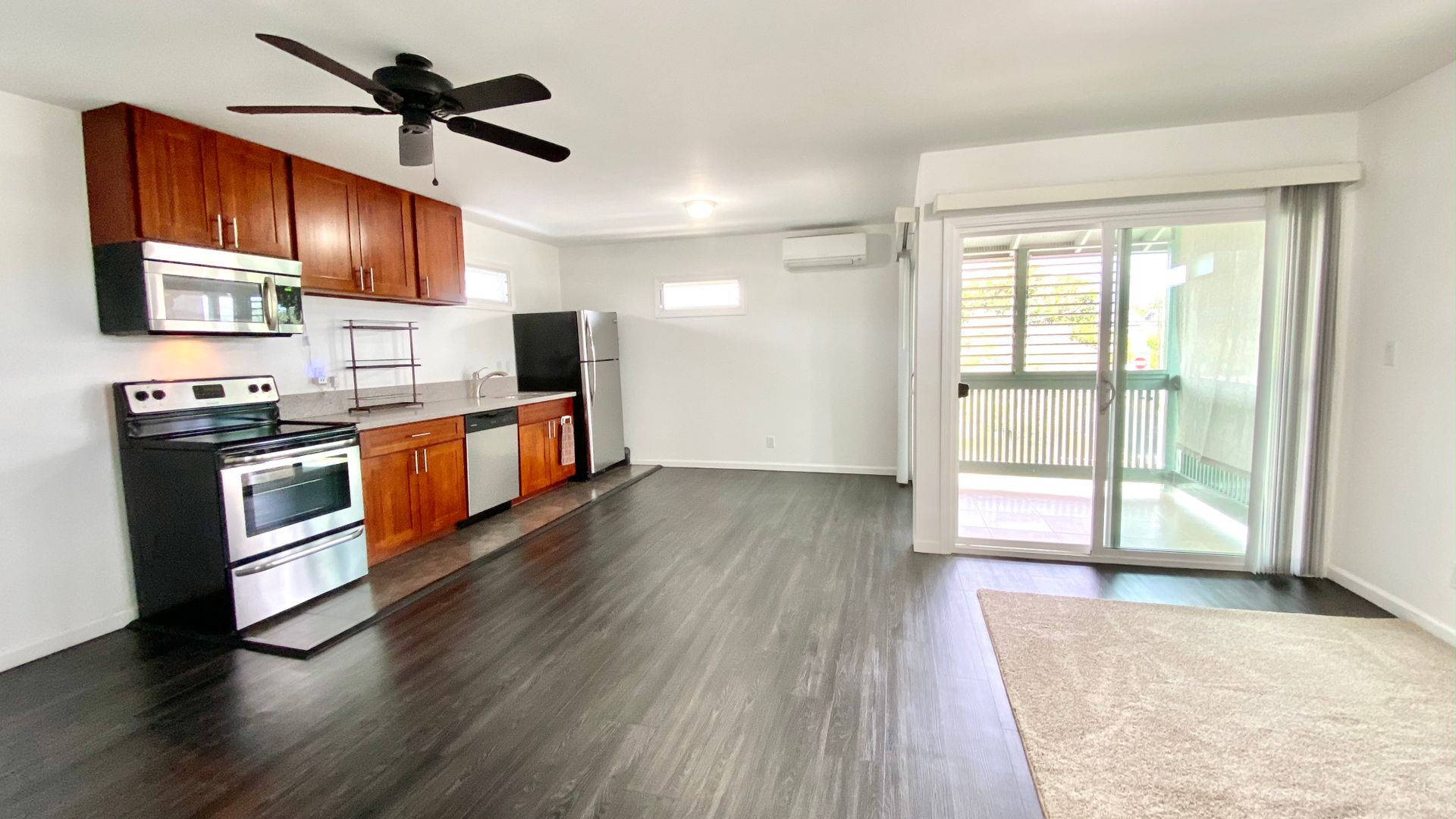 Kailua Apartment: 108 Maluniu Avenue, #B