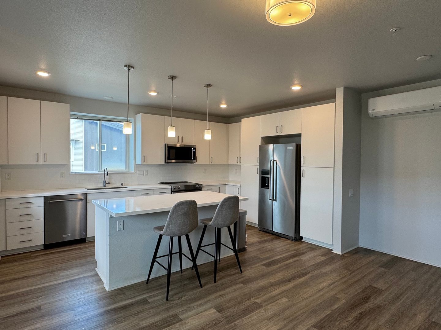 Ewa Beach Condo: 91-3575 Iwikuamoo St. #9101