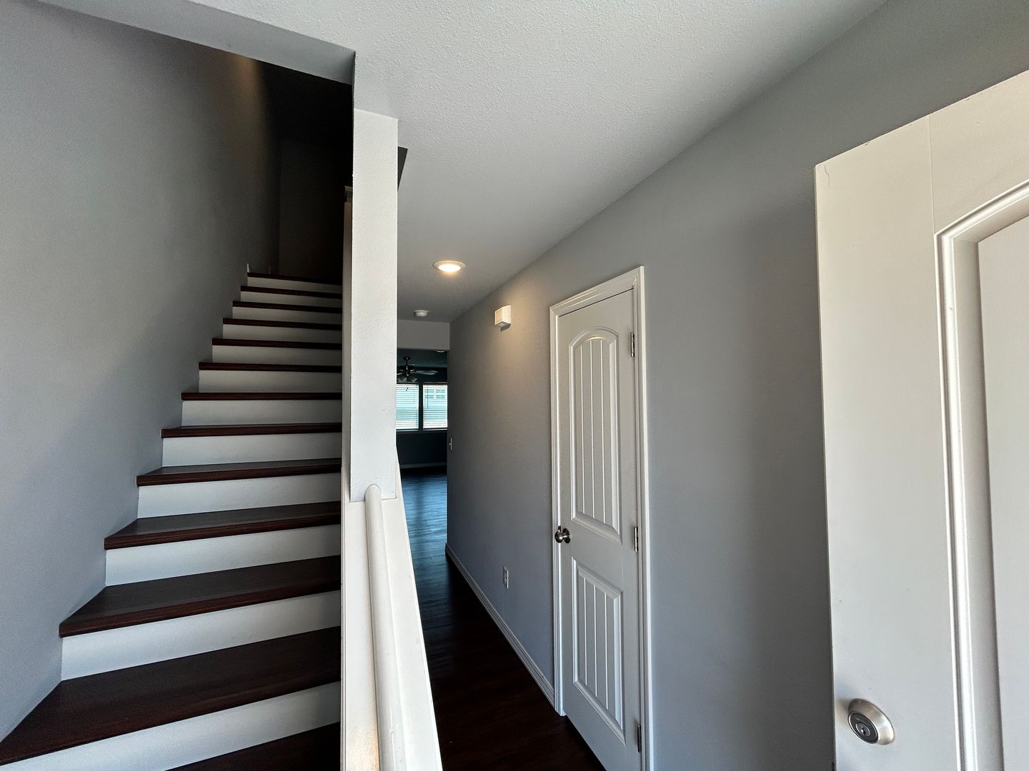 Townhouse with Garage - Minutes from Downtown Rogers 3 of 12