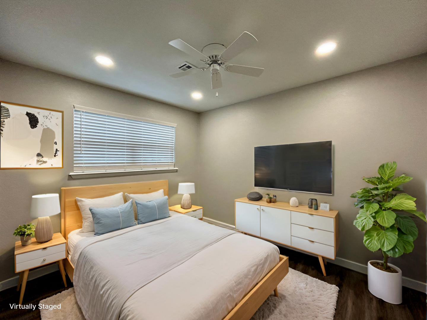 2 Bed Apartment for Rent Minutes from Downtown Rogers - Move-In Special! 2 of 12