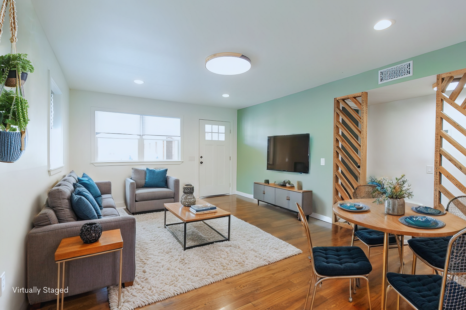 Rogers Apartment: 400 W Poplar Street