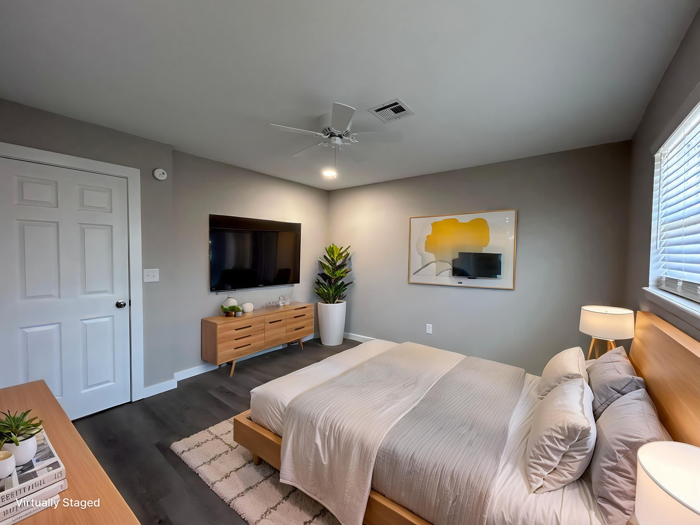 2 Bed Apartment for Rent – Minutes from Downtown Rogers 2 of 12