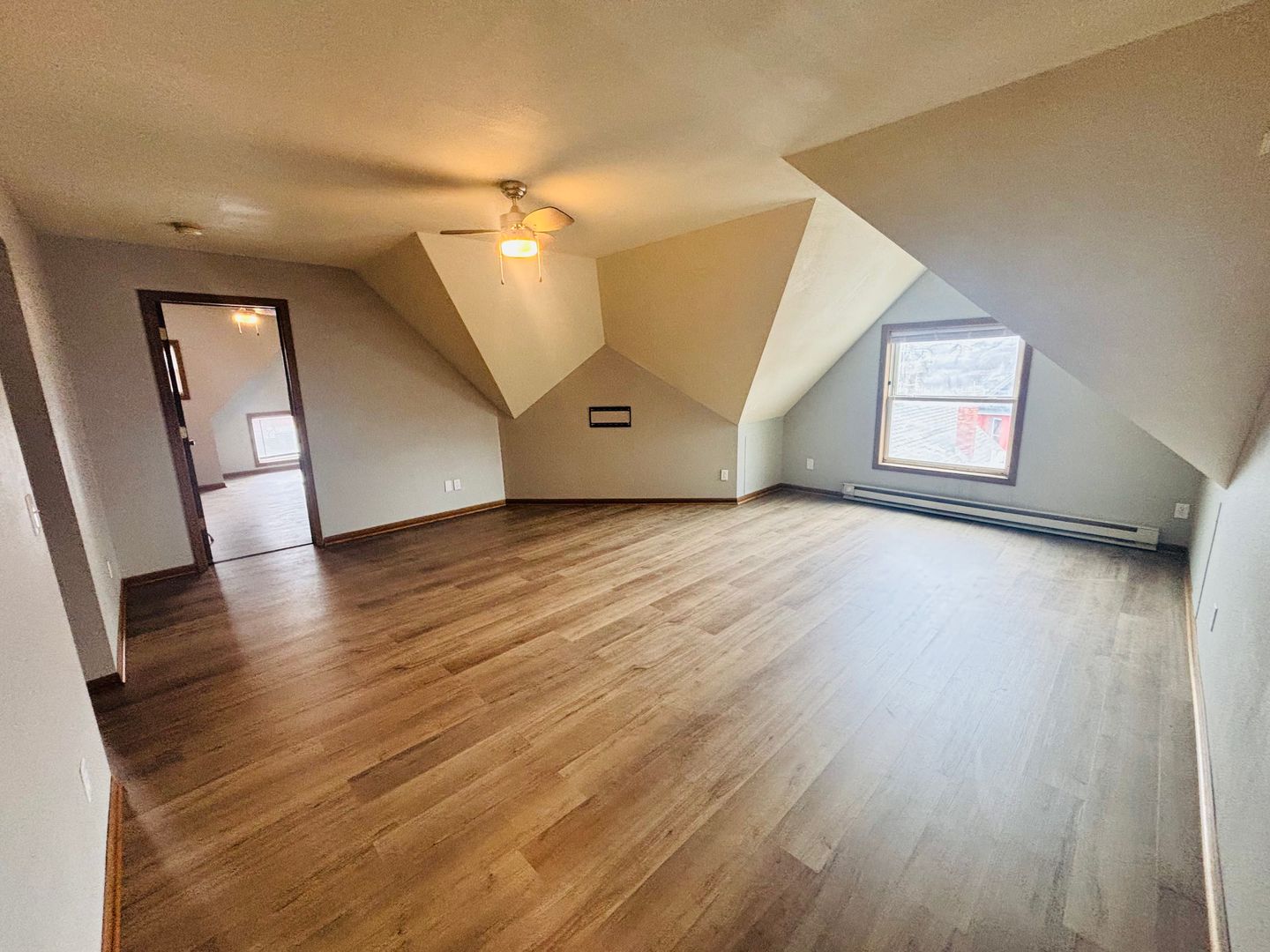 La Crosse Apartment: 717 5th Ave S
