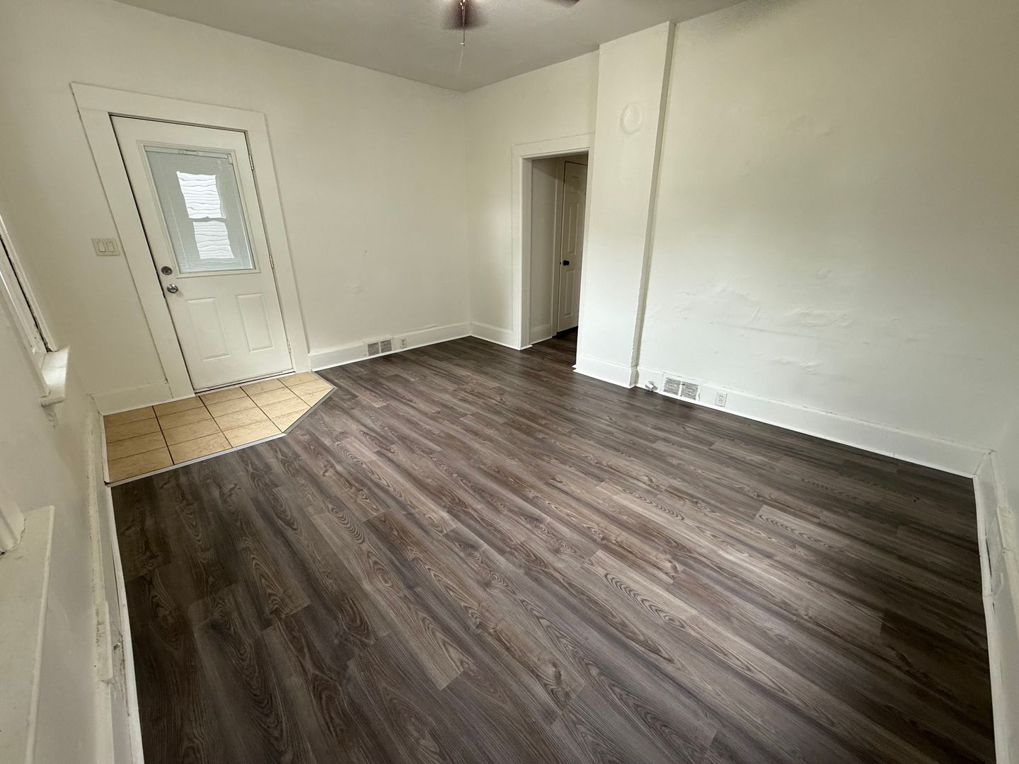 La Crosse Apartment: 1014-1018 5th Ave S
