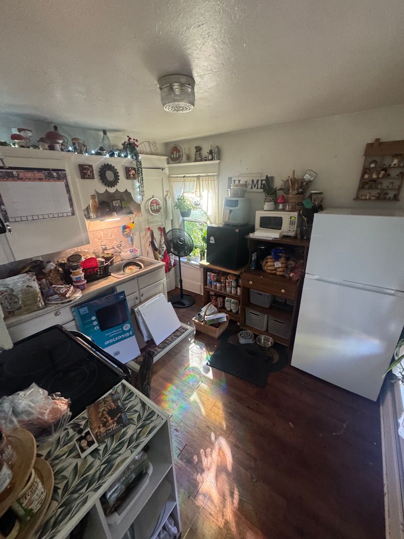 Watertown Apartment: 201-205 1/2 Wisconsin St