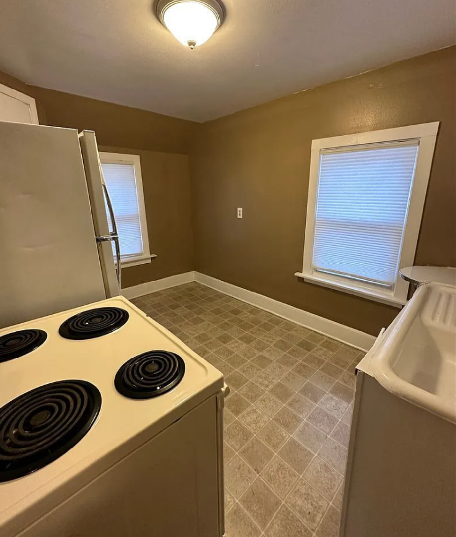 Watertown Apartment: 201-205 1/2 Wisconsin St