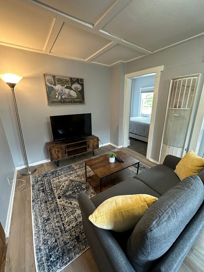La Crosse Apartment: 610-614 Main St