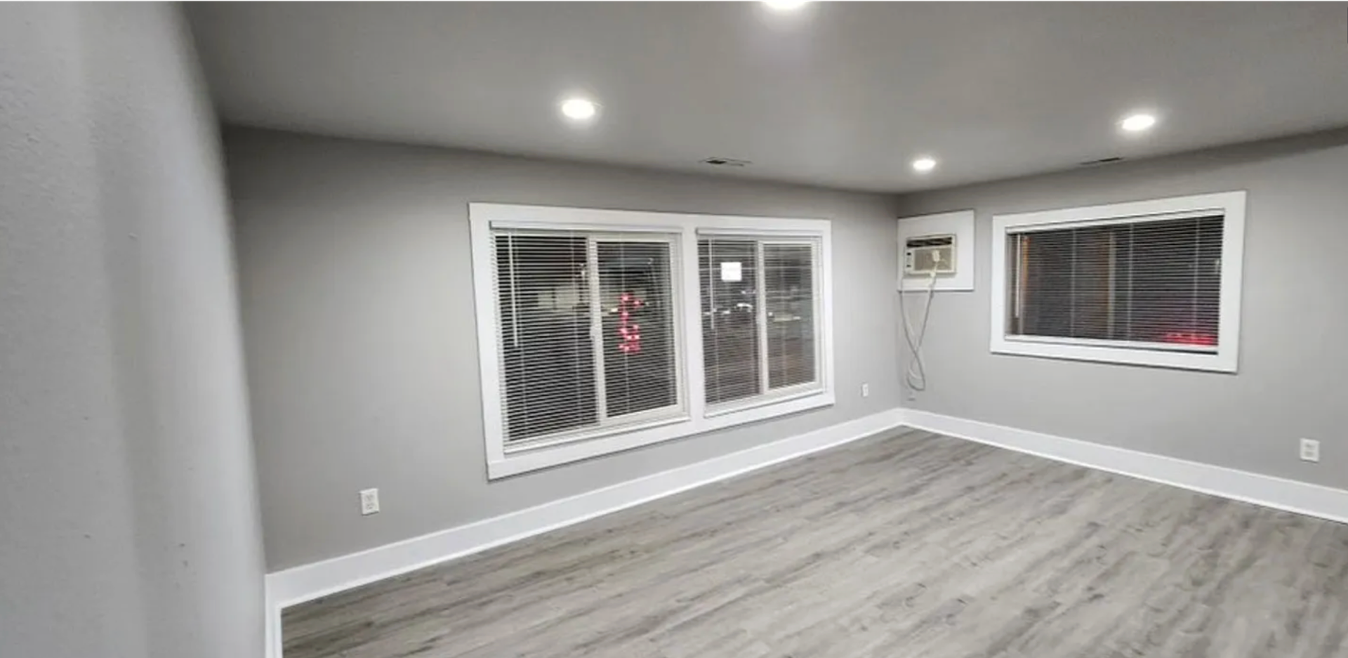 Mukwonago Apartment: 600 Main St