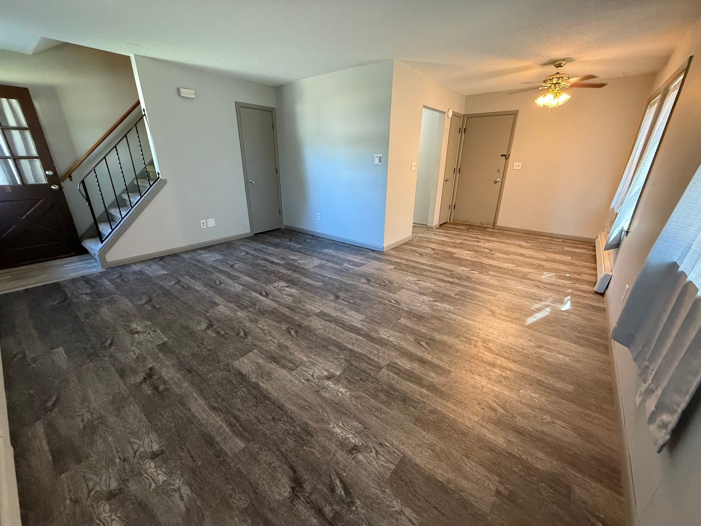 La Crosse Apartment: 3411-3427 Elm Dr