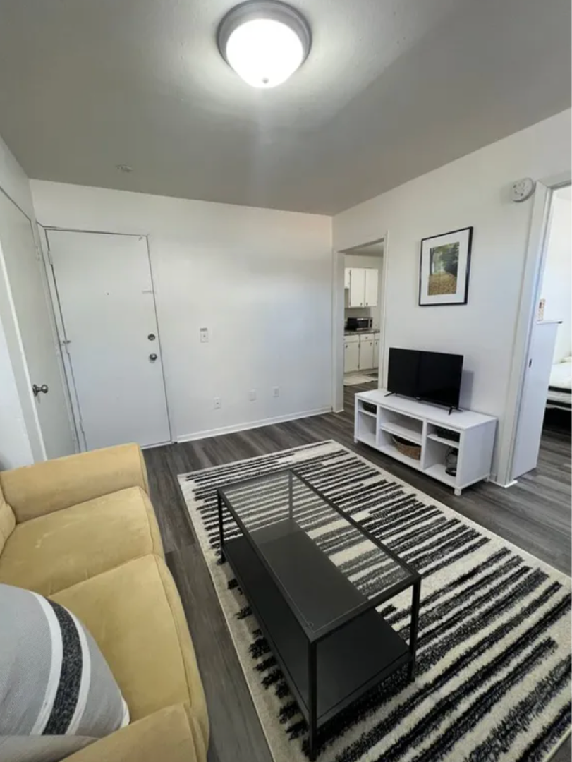 La Crosse Apartment: 610-614 Main St