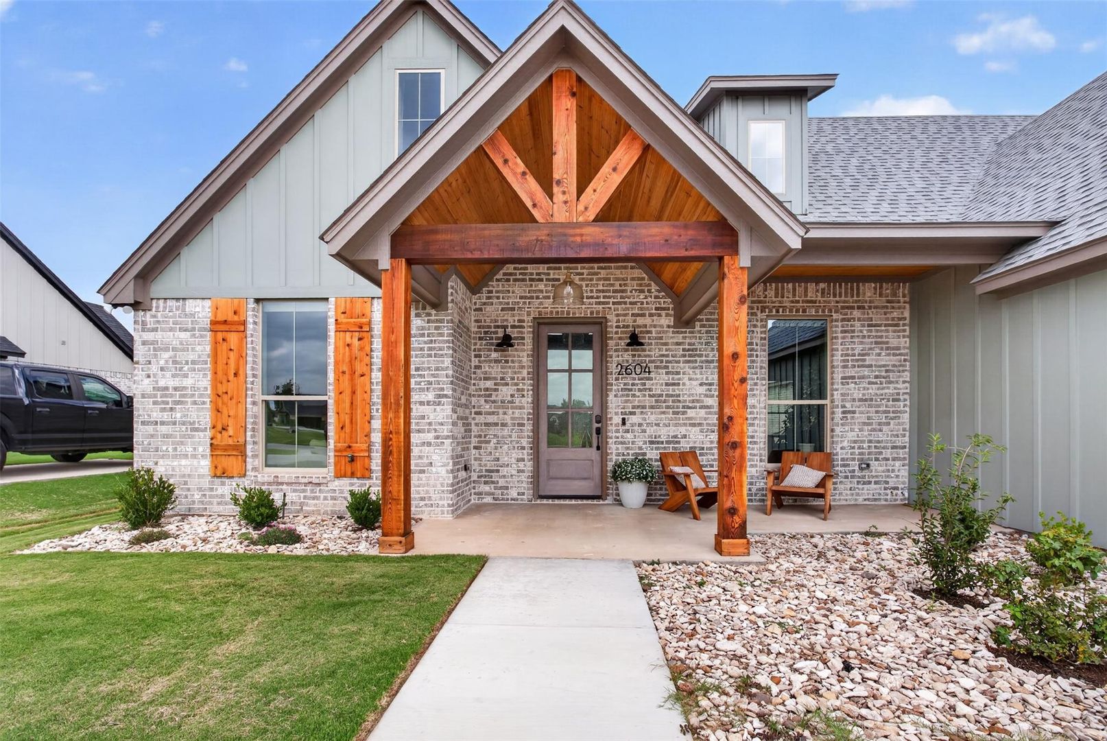 Granbury House: 2604 Candlestick Drive
