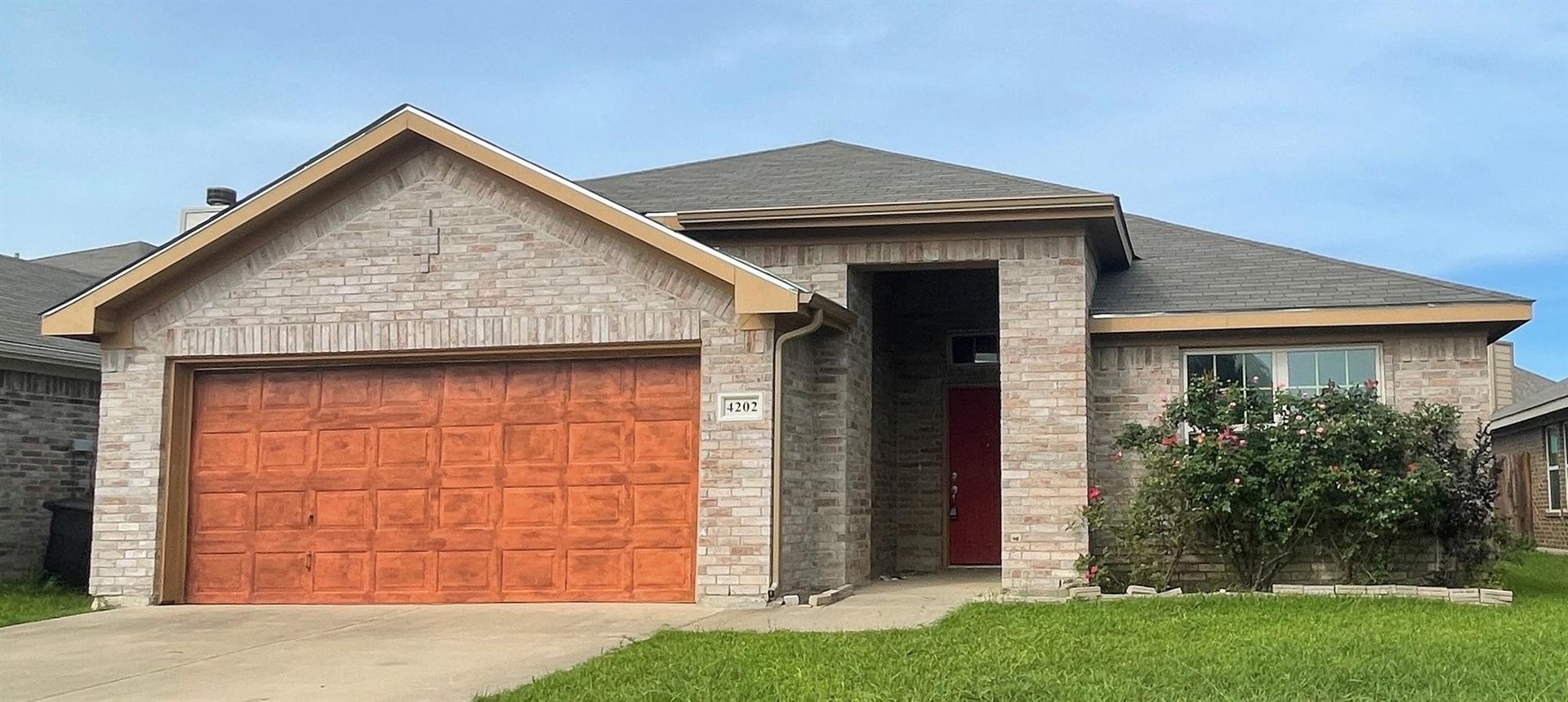 Granbury House: 4202 Agate Drive