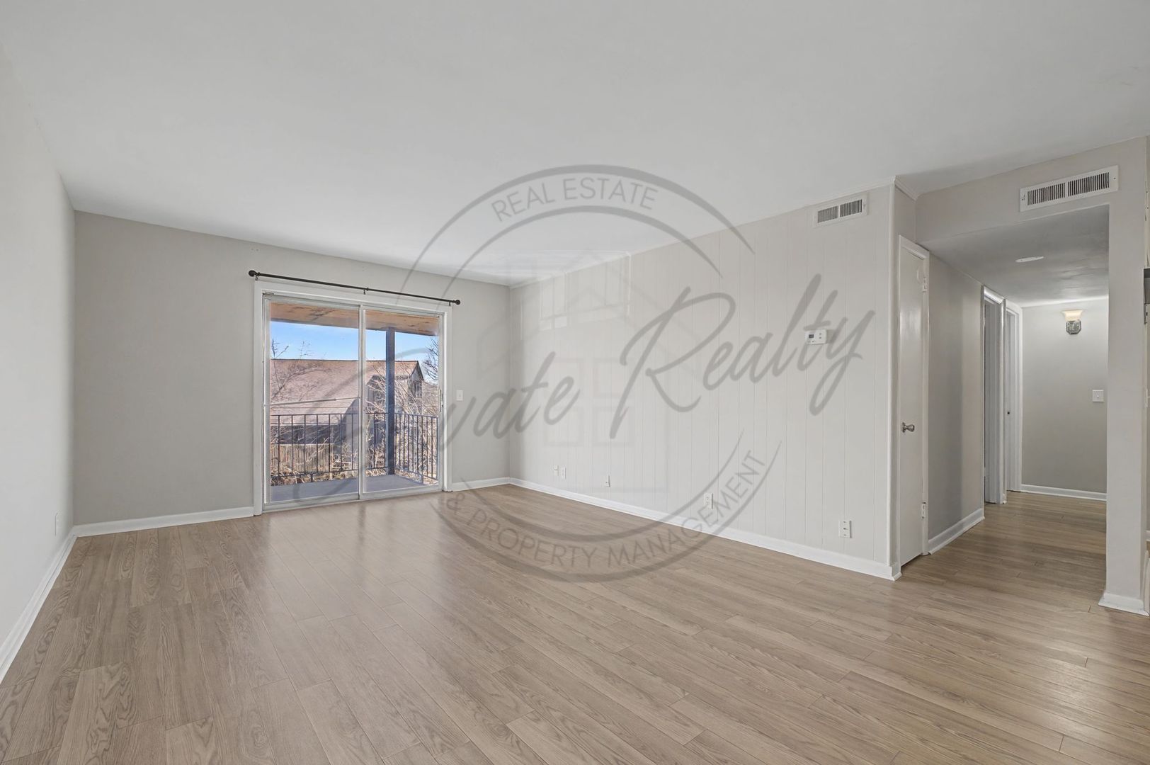 Madison Condo: 555 N Dupont Avenue Unit B-38