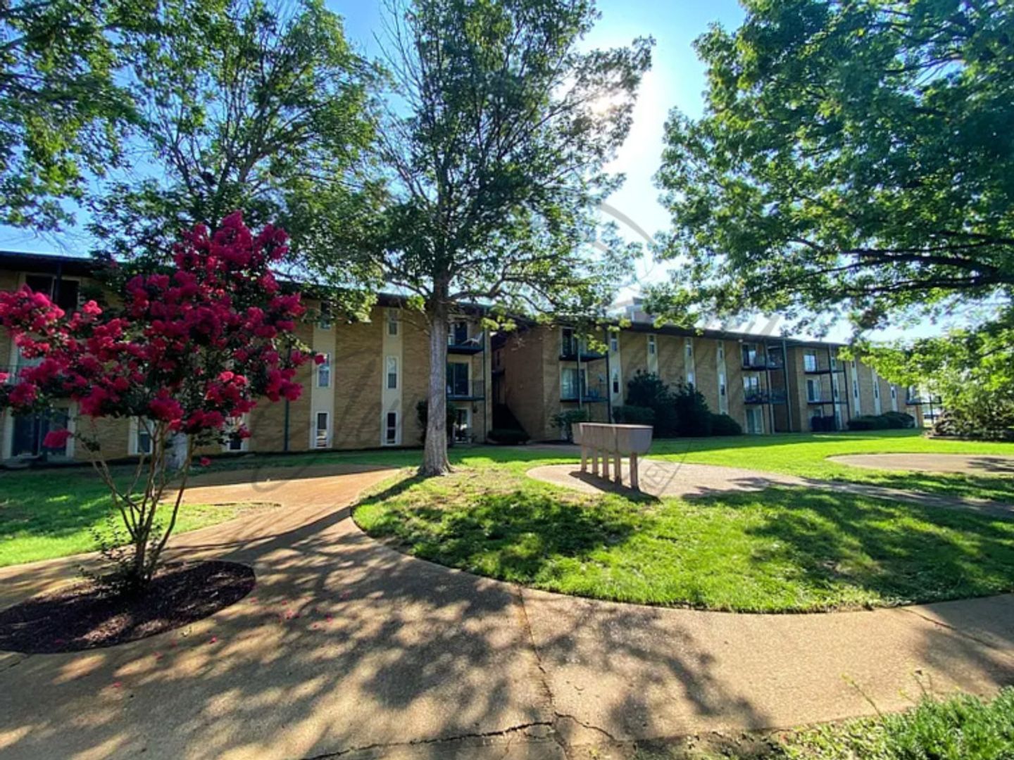 Madison Condo: 555 N Dupont Avenue Unit B-42
