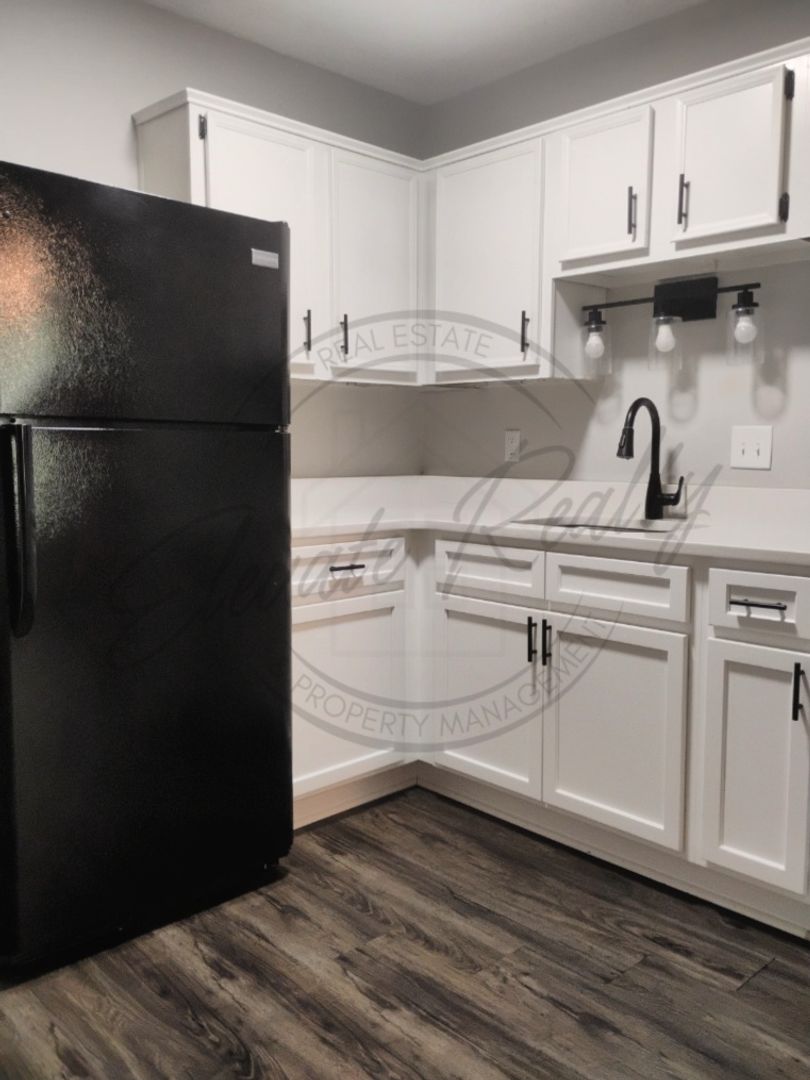 Antioch Apartment: 219 Bakertown Road