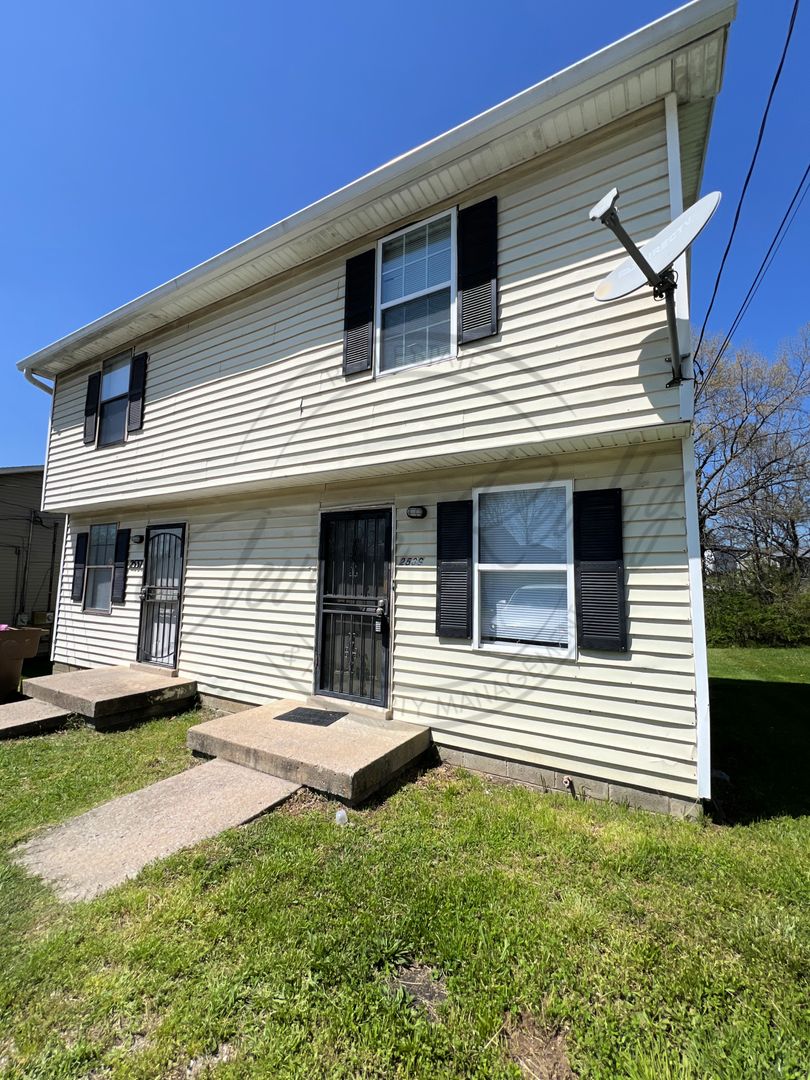 Nashville Multiplex: 2539 Highland Trace Dr