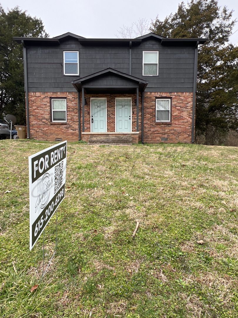 Antioch Apartment: 219 Bakertown Road