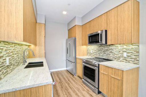 Pre-Lease Opportunity| Available 9/10/2026 | 3D Video Tour| ONLY 3Bed/2Bath #416| Pet Friendly| VIEWS| Carlsbad Village – photo 1