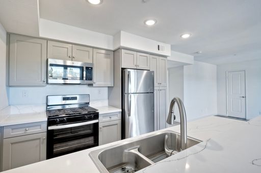 View Daily B4 7:30PM| W/D| AC| Modern Finishes| Pet-Friendly| Solar Benefits | Patio| Storage – photo 1