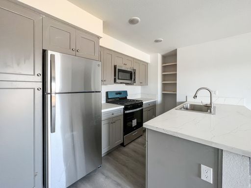 View Daily B4 7:30PM| W/D| AC| Modern Finishes| Pet-Friendly| Solar Benefits | Walk-in Closet | Patio| Storage – photo 1