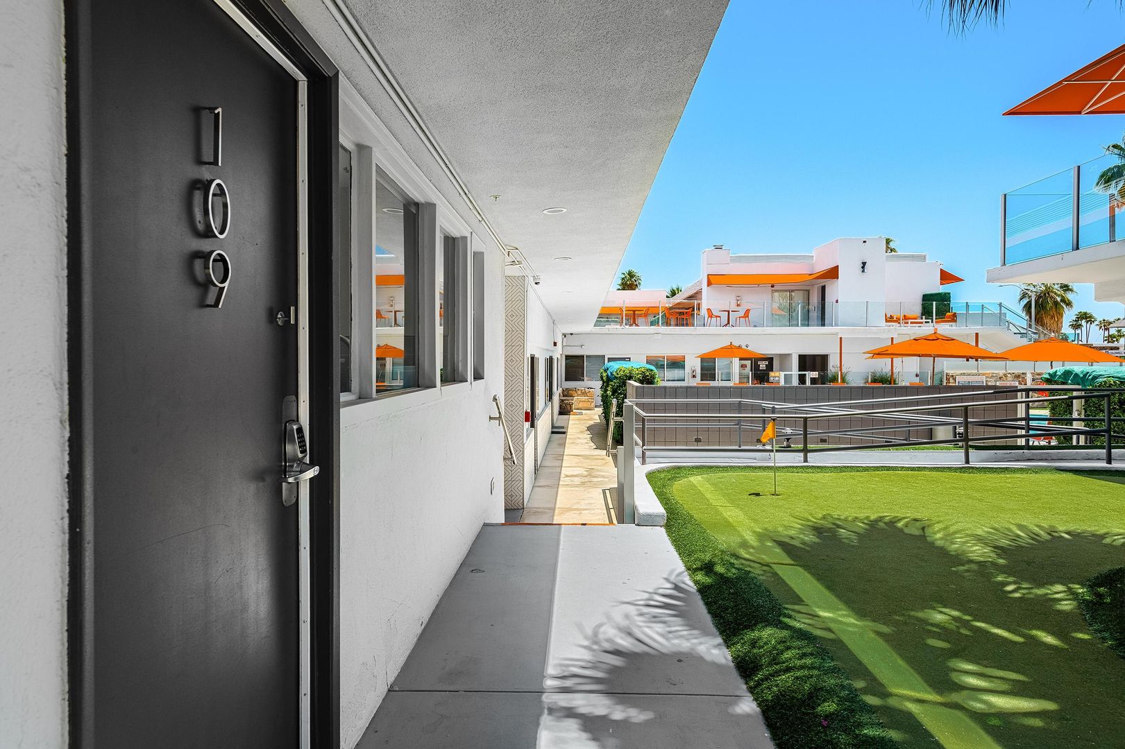 Palm Springs Apartment: 140 W. Via Lola