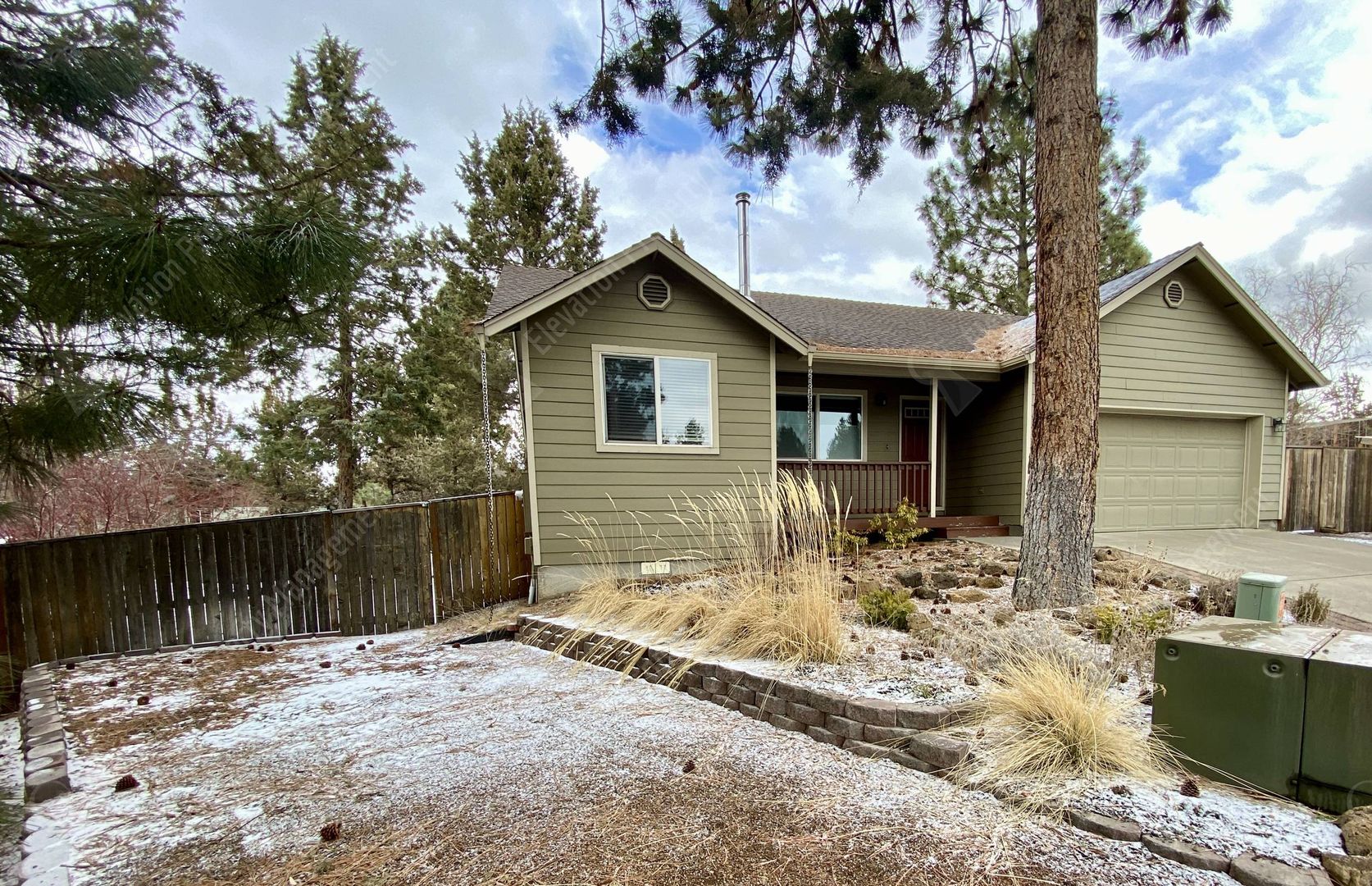 Bend House: 1112 SW Long Creek Lane