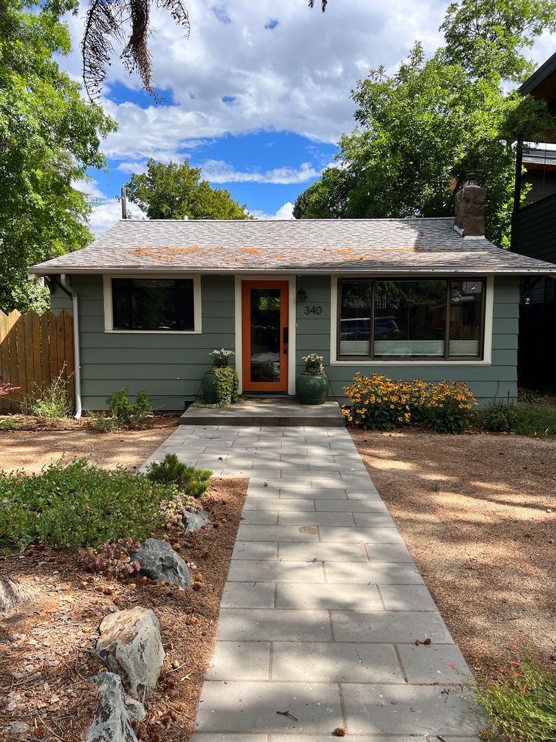 Bend House: 340 NW 12th Street